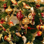 Sapin de Noël artificiel : classique ou enneigé, comment choisir ?