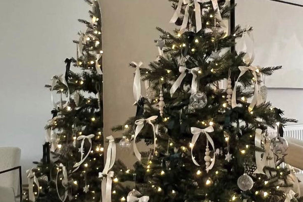 Tendances déco de Noël 2025 : 5 styles incontournables pour sublimer votre sapin